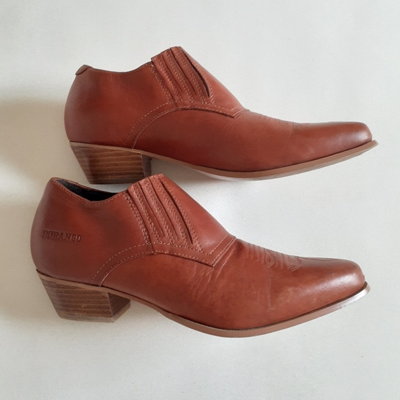 π Durango cognac brown leather ankle boots